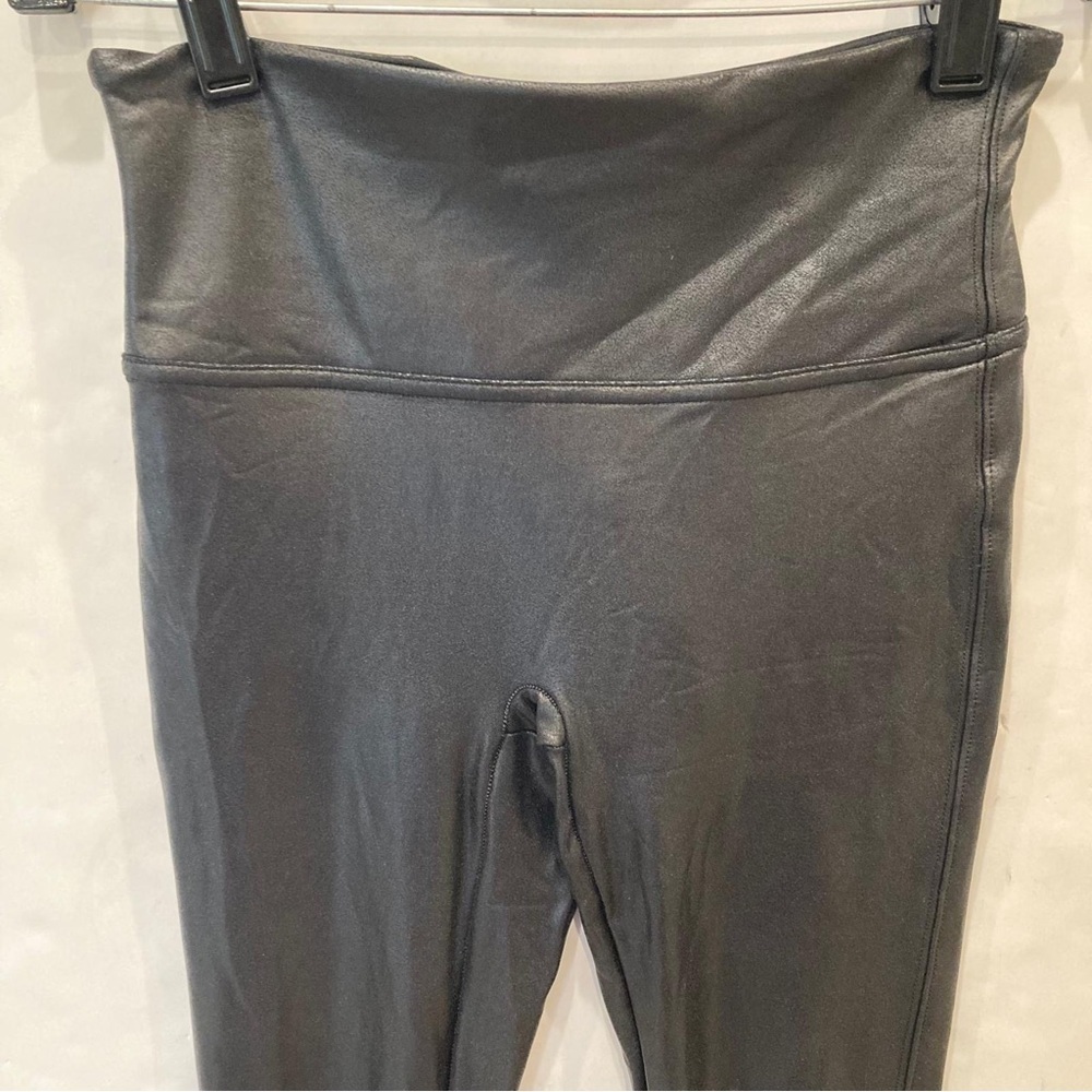 Spanx smoothing faux leather leggings Size small - Picture 7 of 10